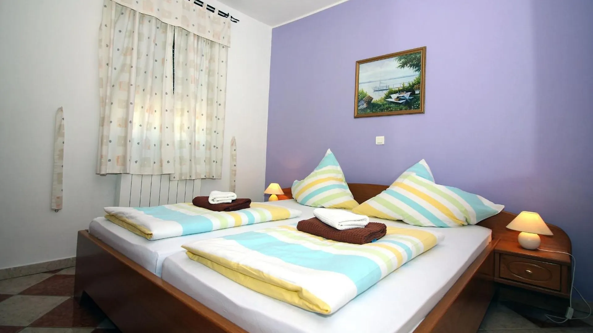 Apartmani Amado/Lozic زادار