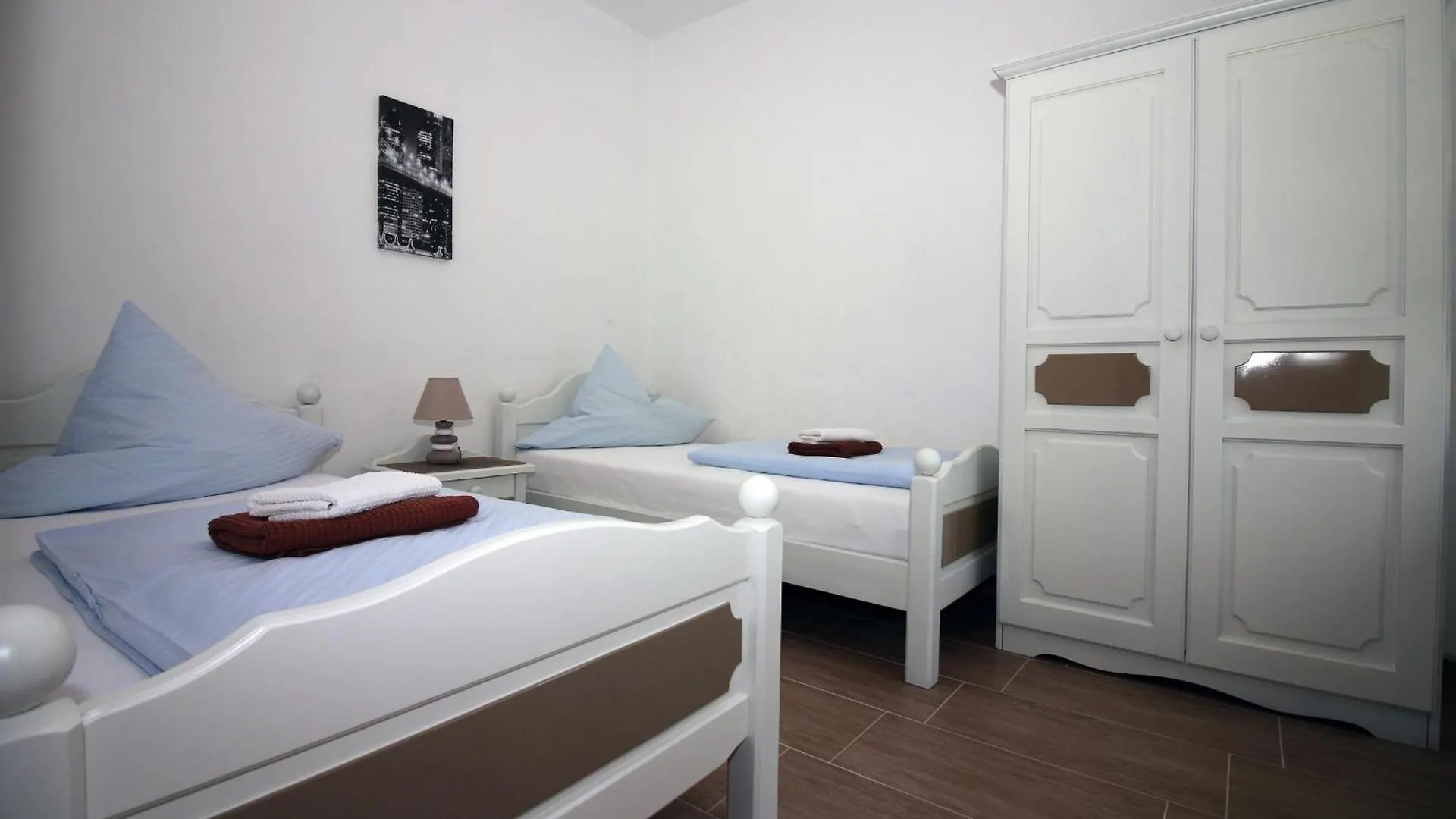 Apartman Apartmani Amado/Lozic Zára