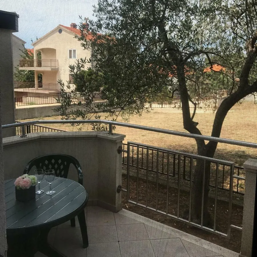 Apartmani Amado/Lozic Zára